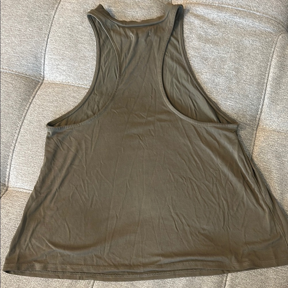 Silence + Noise Green Tank Top - Picture 2 of 3